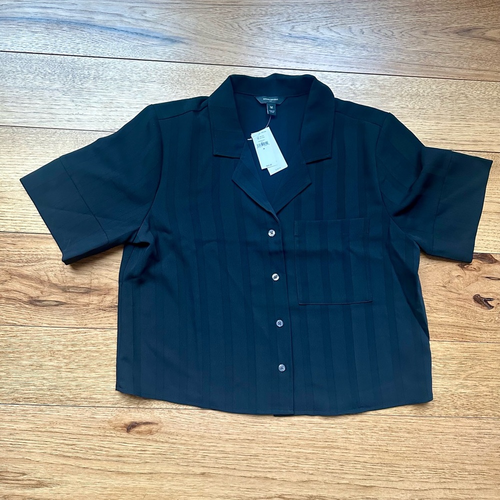 Women’s Black Short Sleeve Shirt